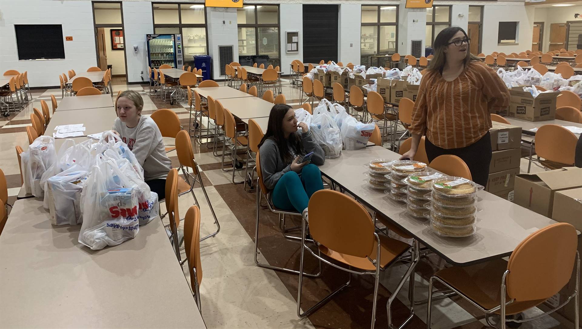 Orange and Black Boosters Donate Thanksgiving Meals