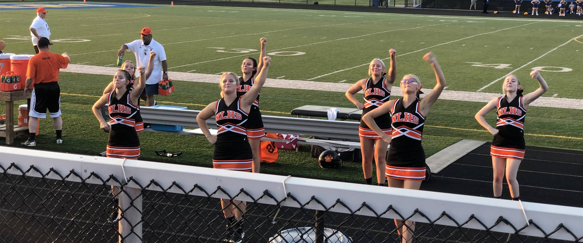 Varsity Cheerleaders at Maysville