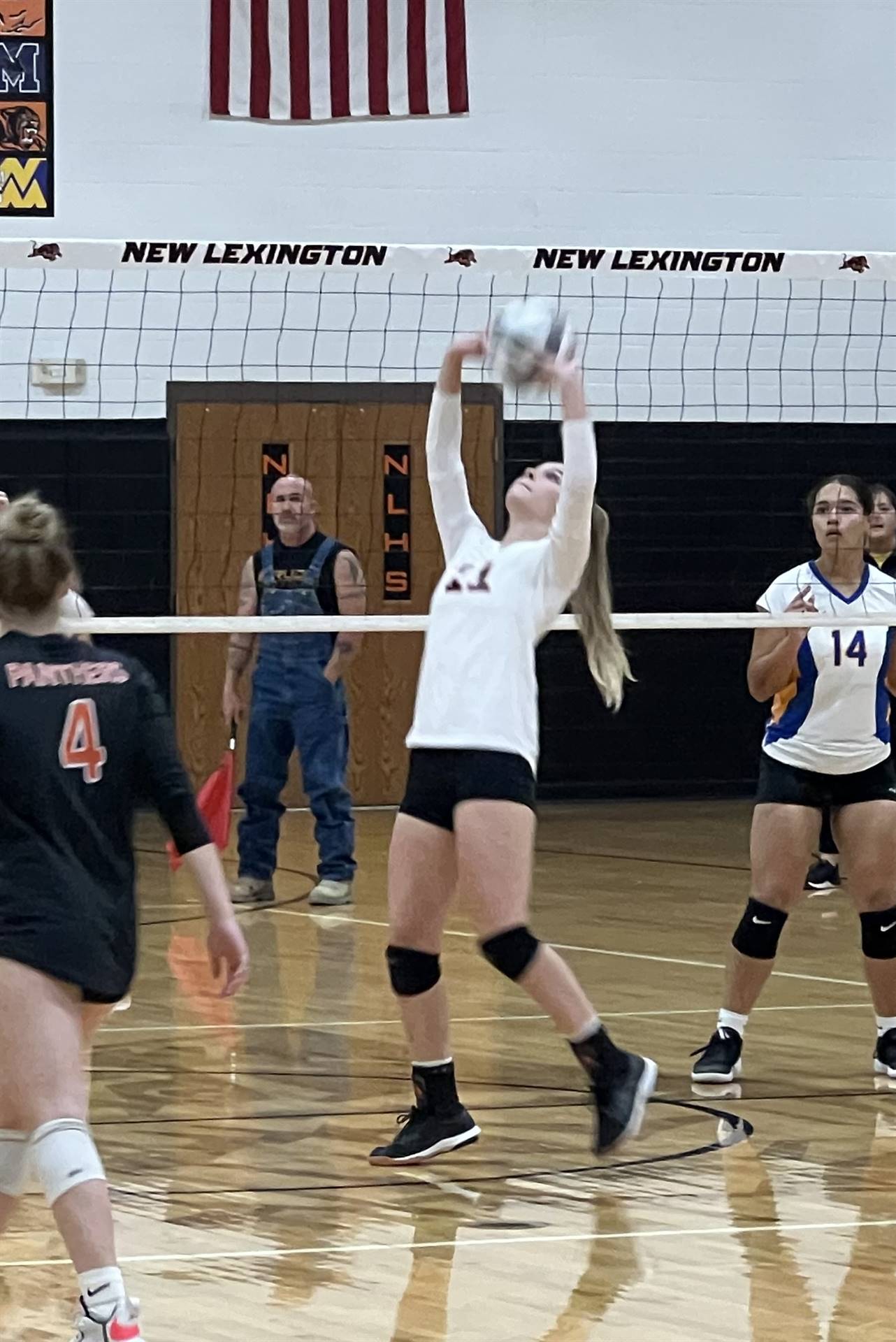 JV Volleyball taking on Maysville at Home